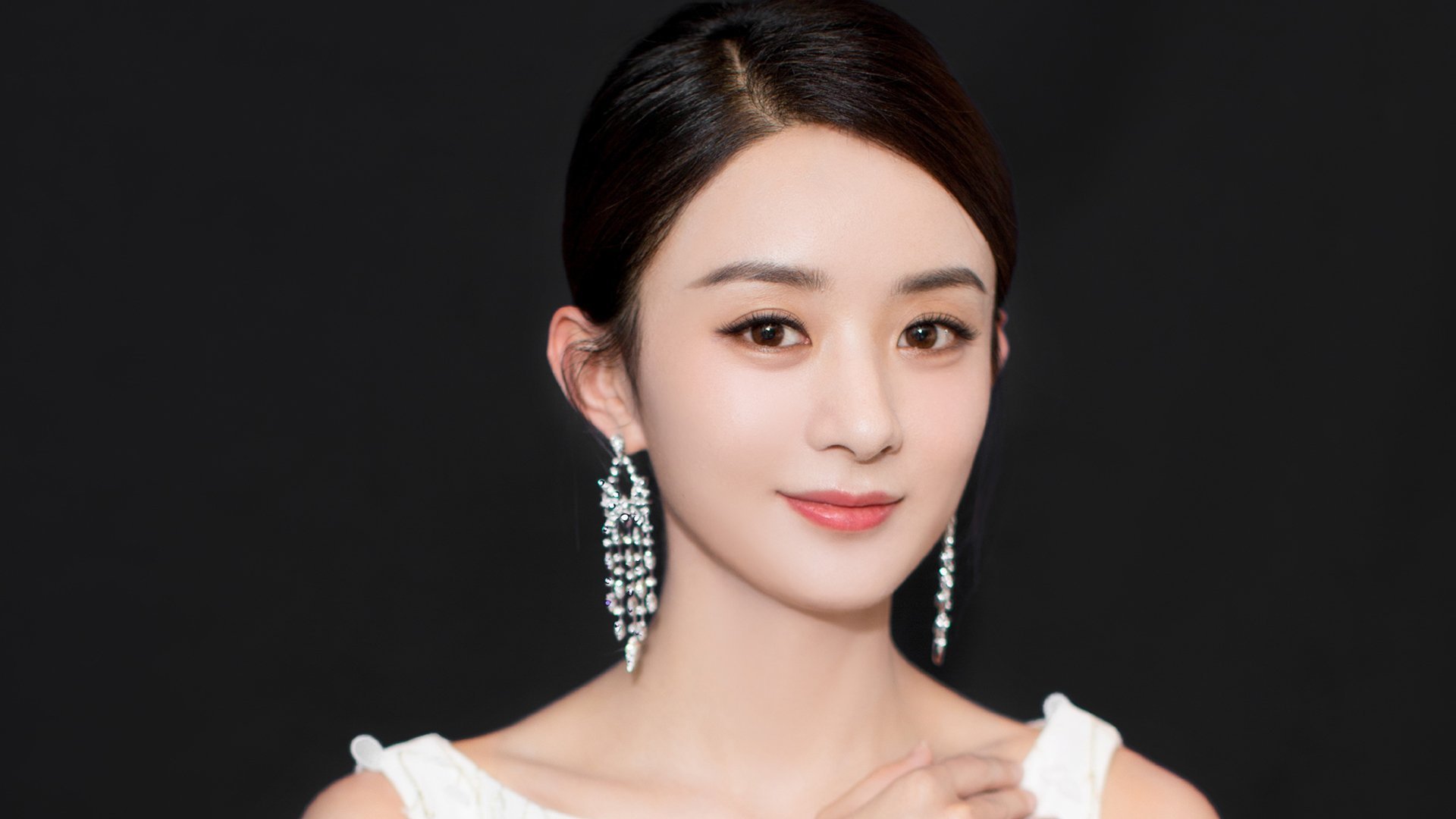 FB体育-中国足球裁判执法水平提升，比赛更公正，中国足球裁判证书