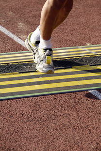 FB体育-全国跨栏锦标赛江苏选手独揽两冠,跨栏赛事